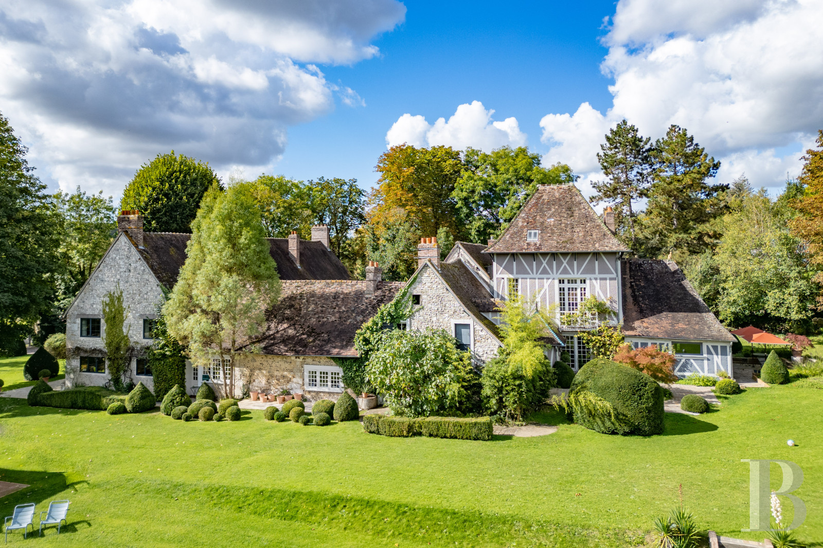 À Giverny, berceau de l’impressionnisme, une ancienne grange dîmière où séjournèrent peintres et artistes  - photo  n°1